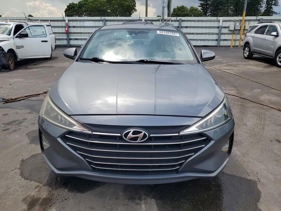 2019 HYUNDAI ELANTRA SEL 5