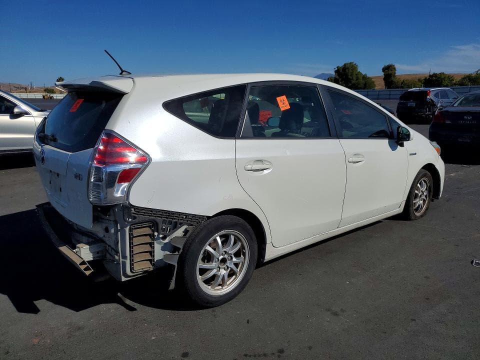 2017 TOYOTA PRIUS V TWO 3