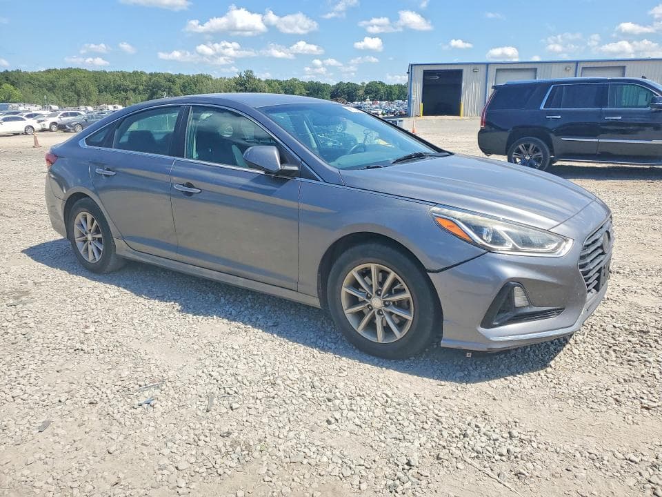 2018 HYUNDAI SONATA SE 4
