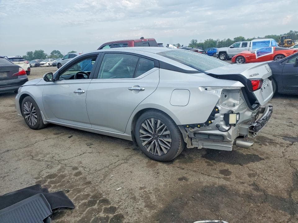 2024 NISSAN ALTIMA SV 2