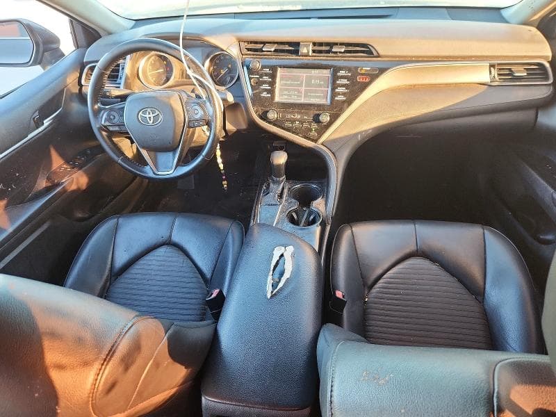 2019 TOYOTA CAMRY SE 8