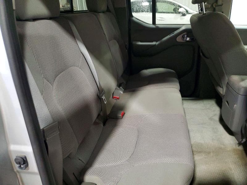 2018 NISSAN FRONTIER SV 10