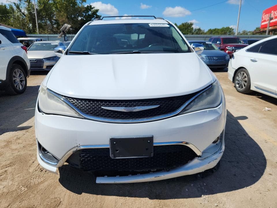 2018 CHRYSLER PACIFICA LIMITED 5
