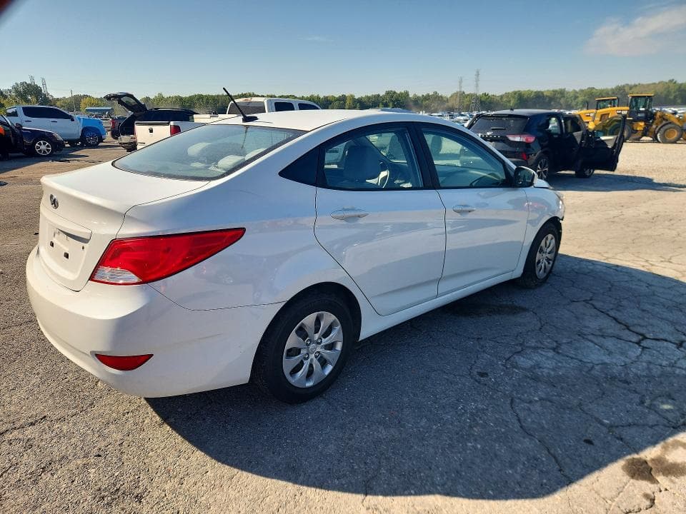 2017 HYUNDAI ACCENT SE 3