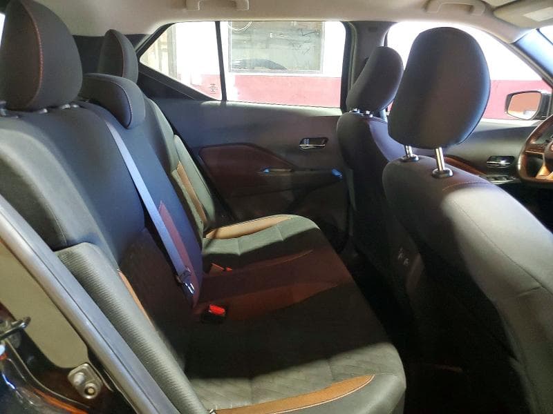 2022 NISSAN KICKS SR 10