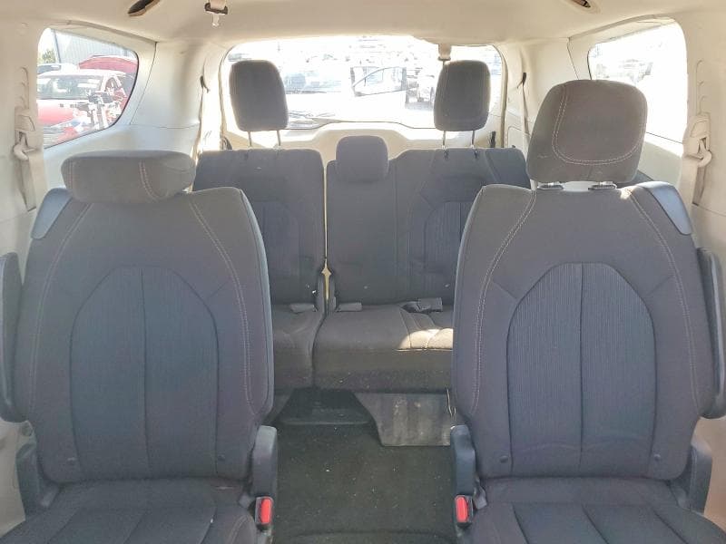 2017 CHRYSLER PACIFICA TOURING 10