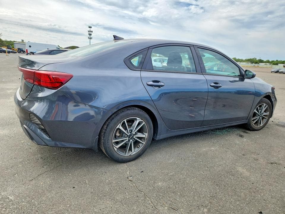 2023 KIA FORTE LXS 3