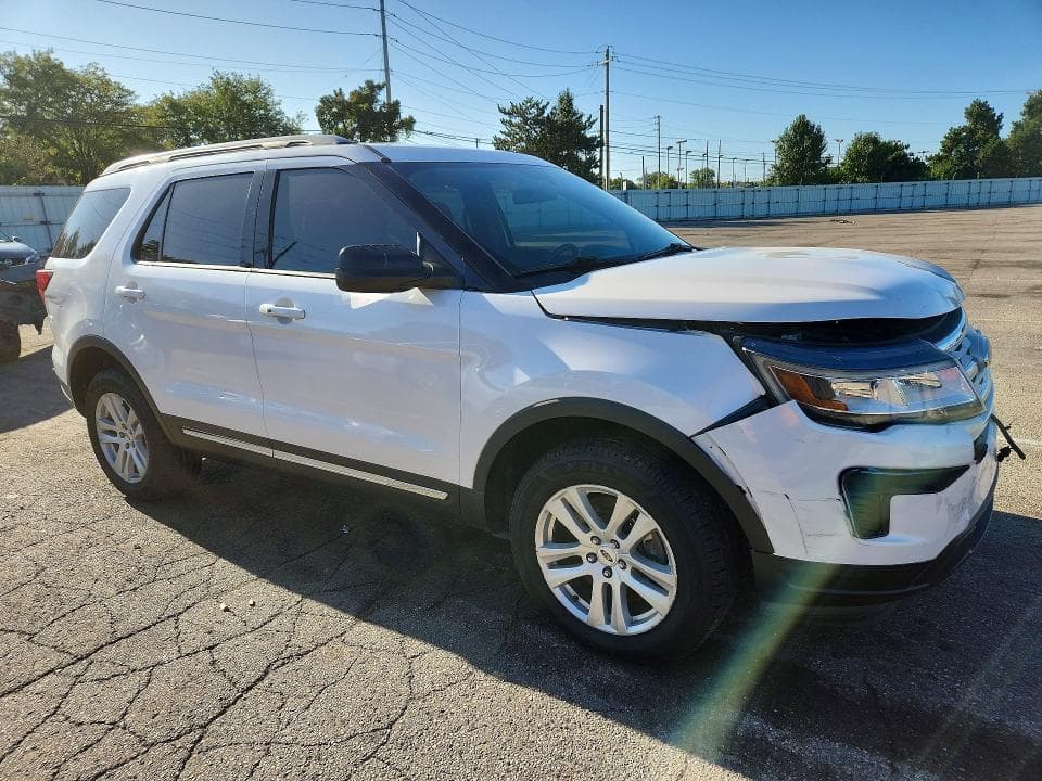 2019 FORD EXPLORER XLT 4