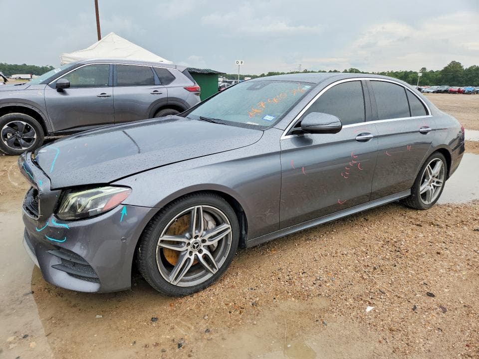 2018 MERCEDES-BENZ E 300 - 1