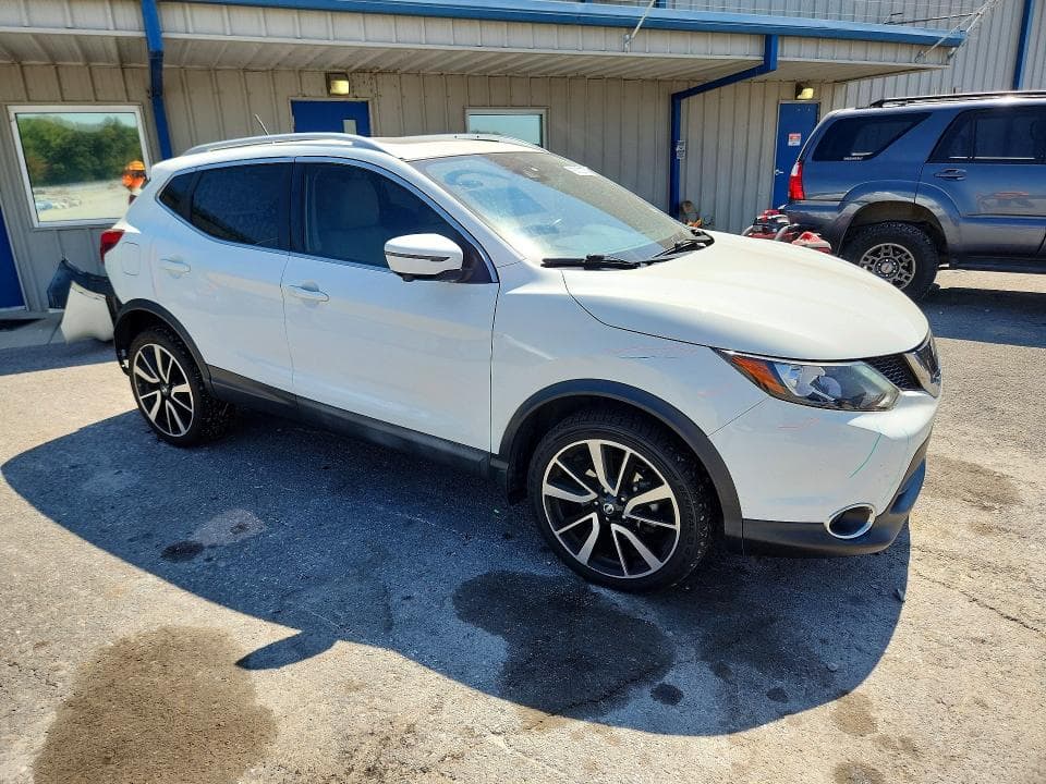 2017 NISSAN ROGUE SPORT SL 4