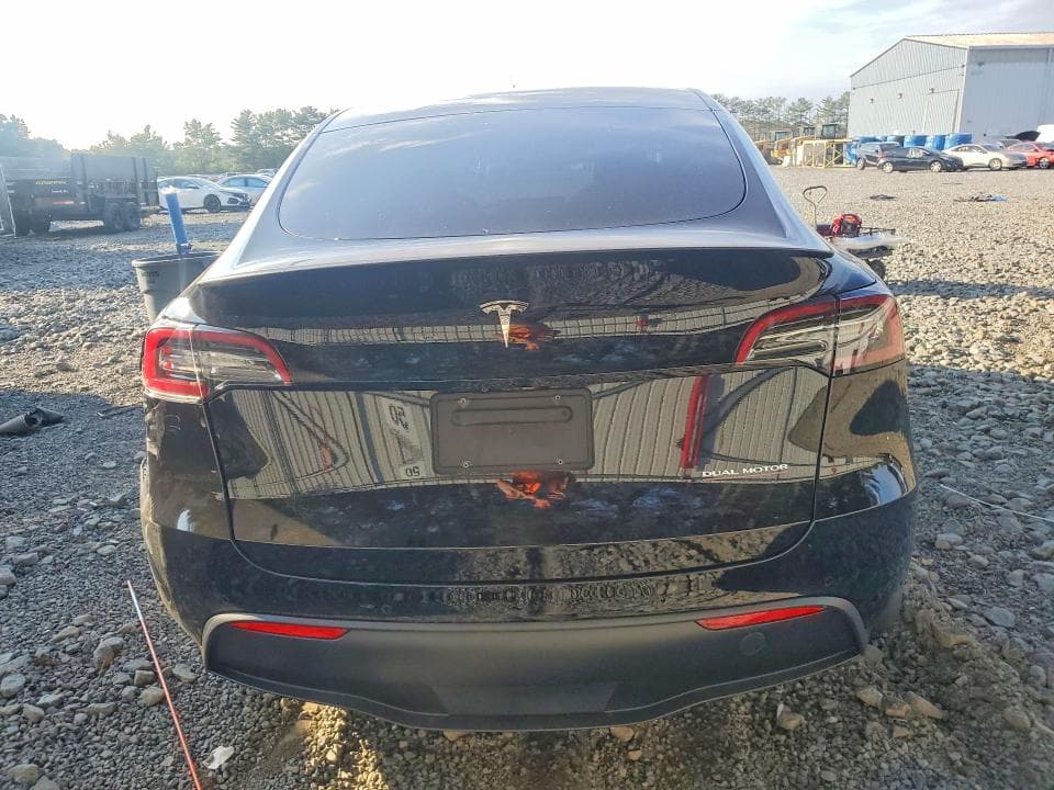 2021 TESLA MODEL Y 6