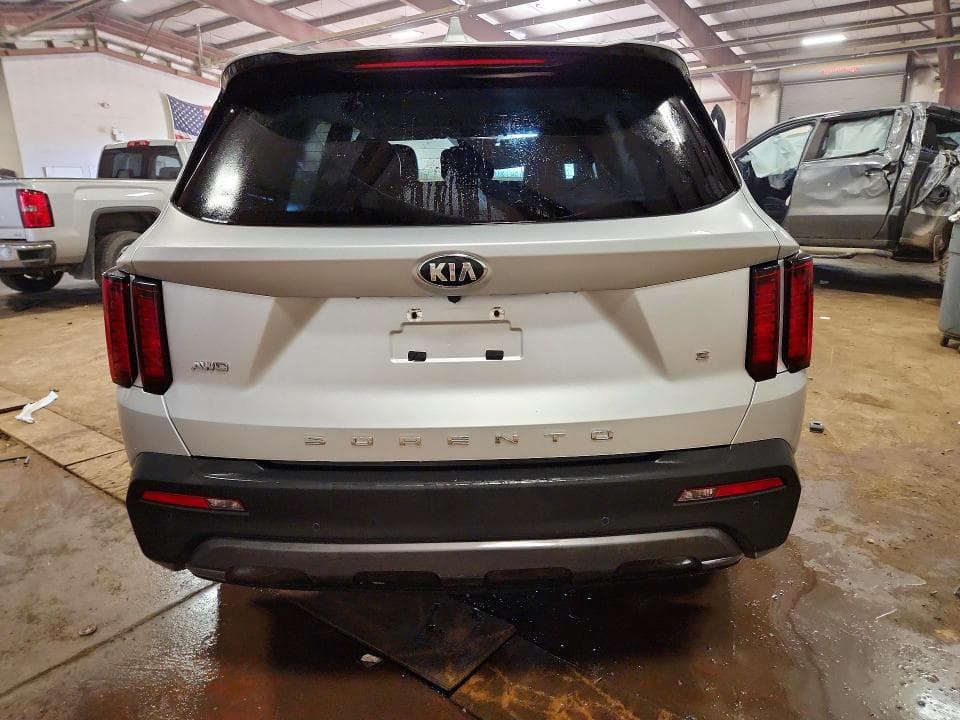 2021 KIA SORENTO S 6
