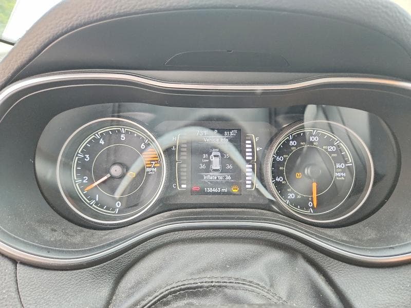 2019 JEEP CHEROKEE LATITUDE PLUS 9