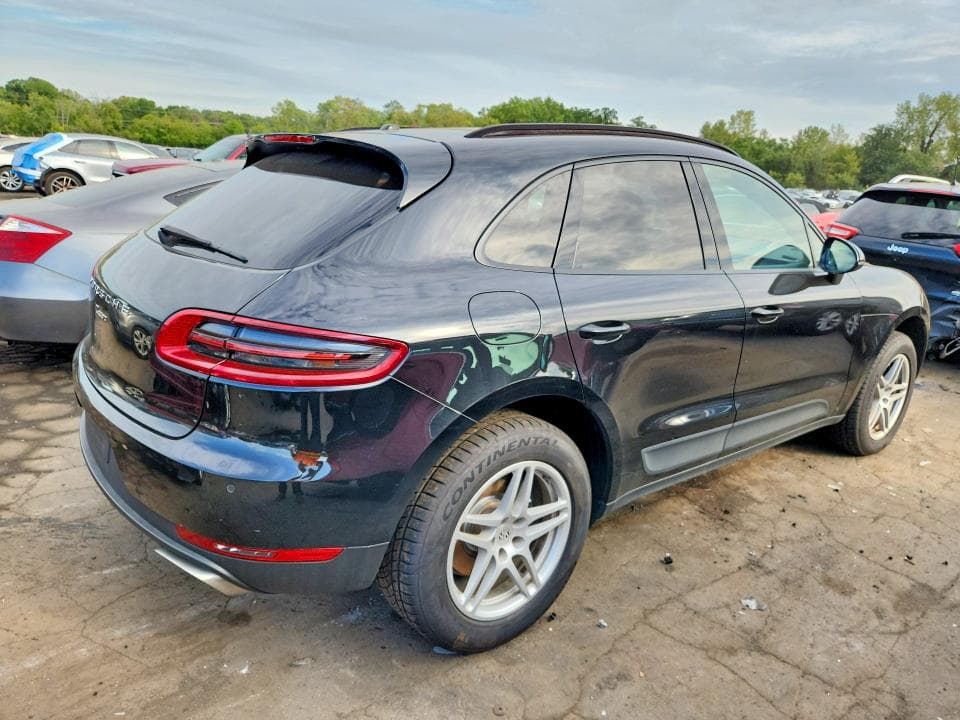 2017 PORSCHE MACAN 3