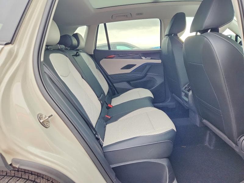 2025 VOLKSWAGEN TIGUAN SE 11