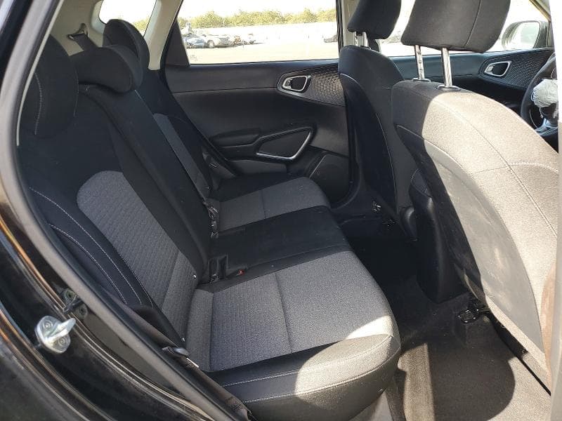 2021 KIA SOUL S 11