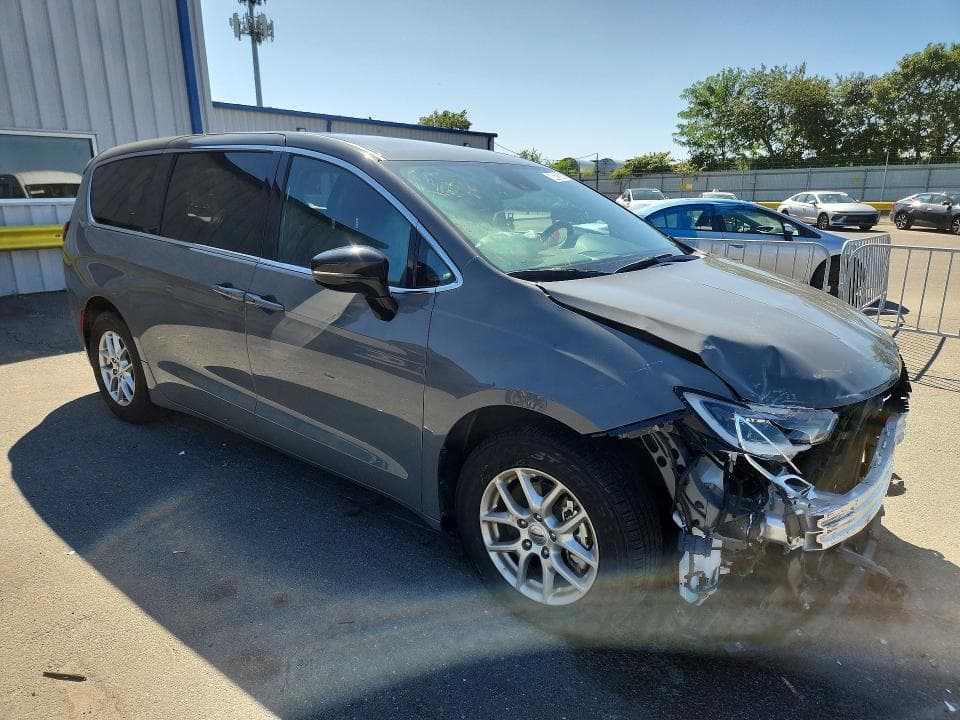 2025 CHRYSLER PACIFICA SELECT 4