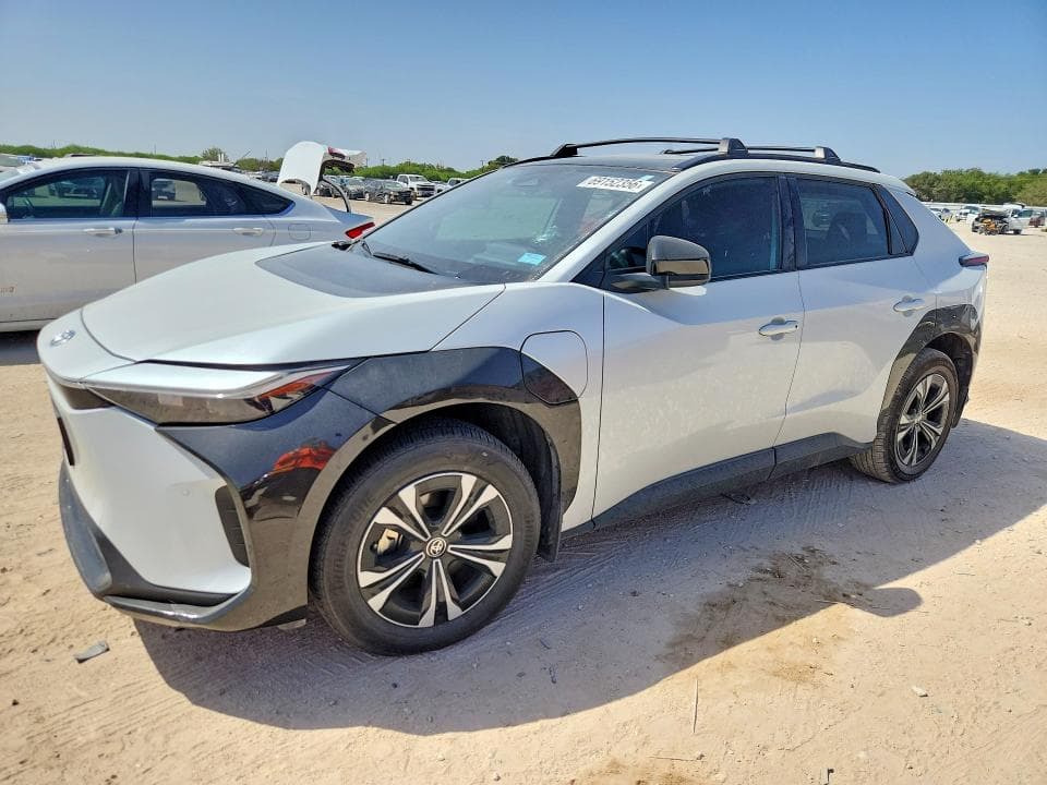 2024 TOYOTA BZ4X XLE