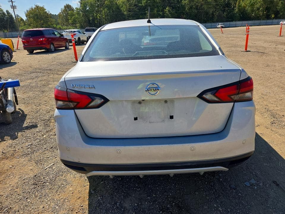 2020 NISSAN VERSA S 6