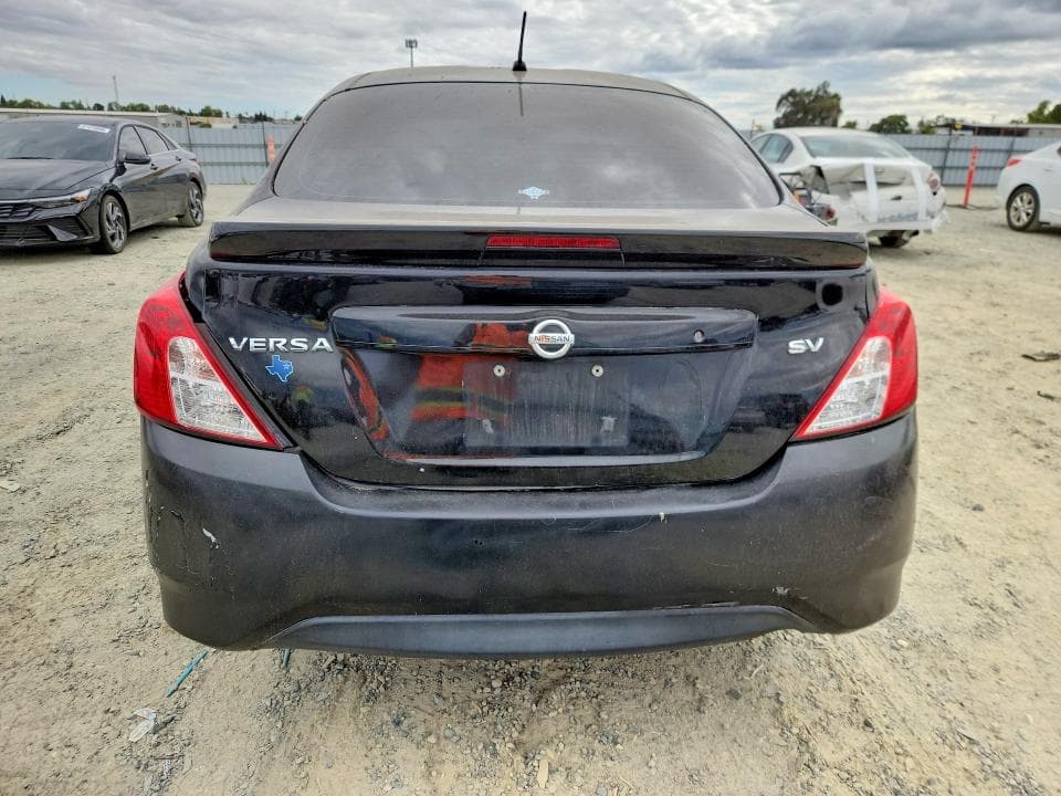 2017 NISSAN VERSA 1.6 SV 6