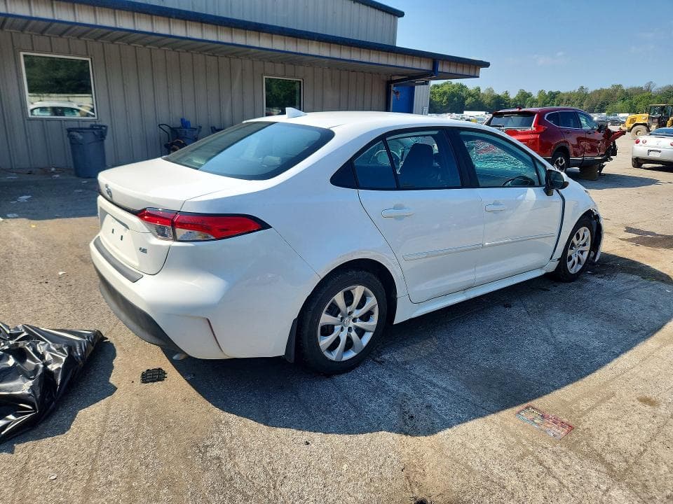 2026 TOYOTA COROLLA LE 3