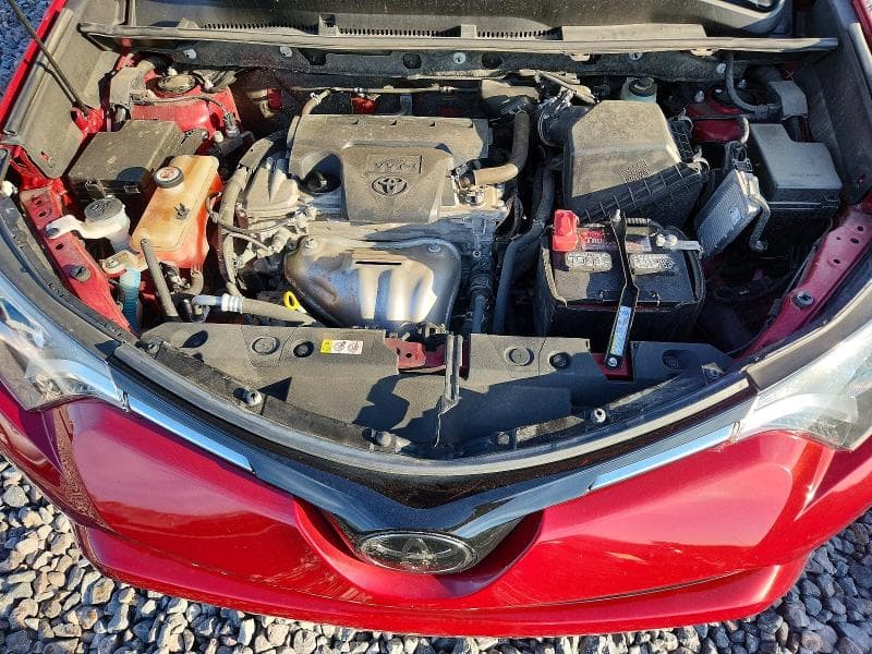 2018 TOYOTA RAV4 XLE 11