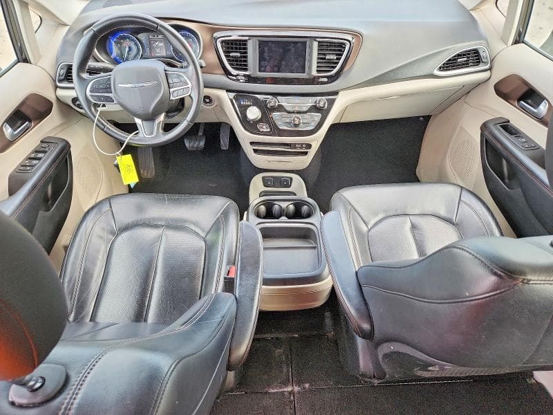 2018 CHRYSLER PACIFICA TOURING L 8
