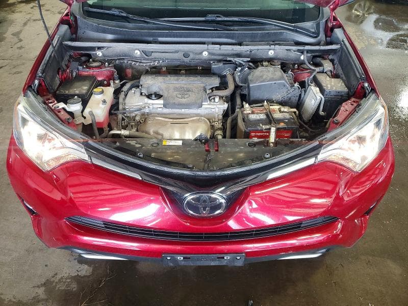 2018 TOYOTA RAV4 XLE 12