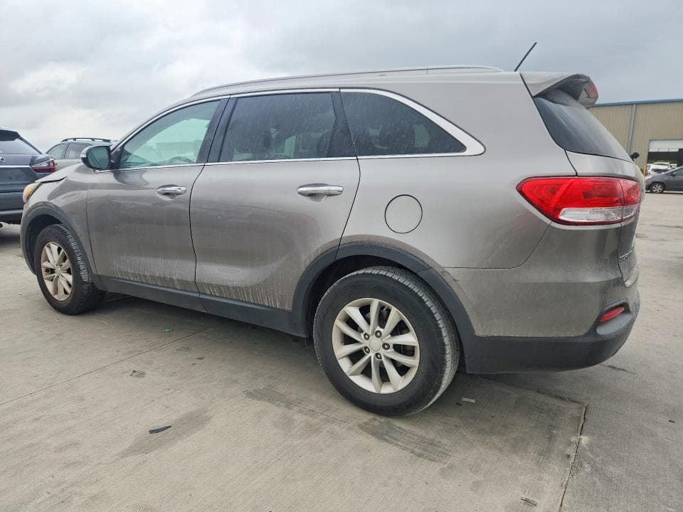 2017 KIA SORENTO LX 2