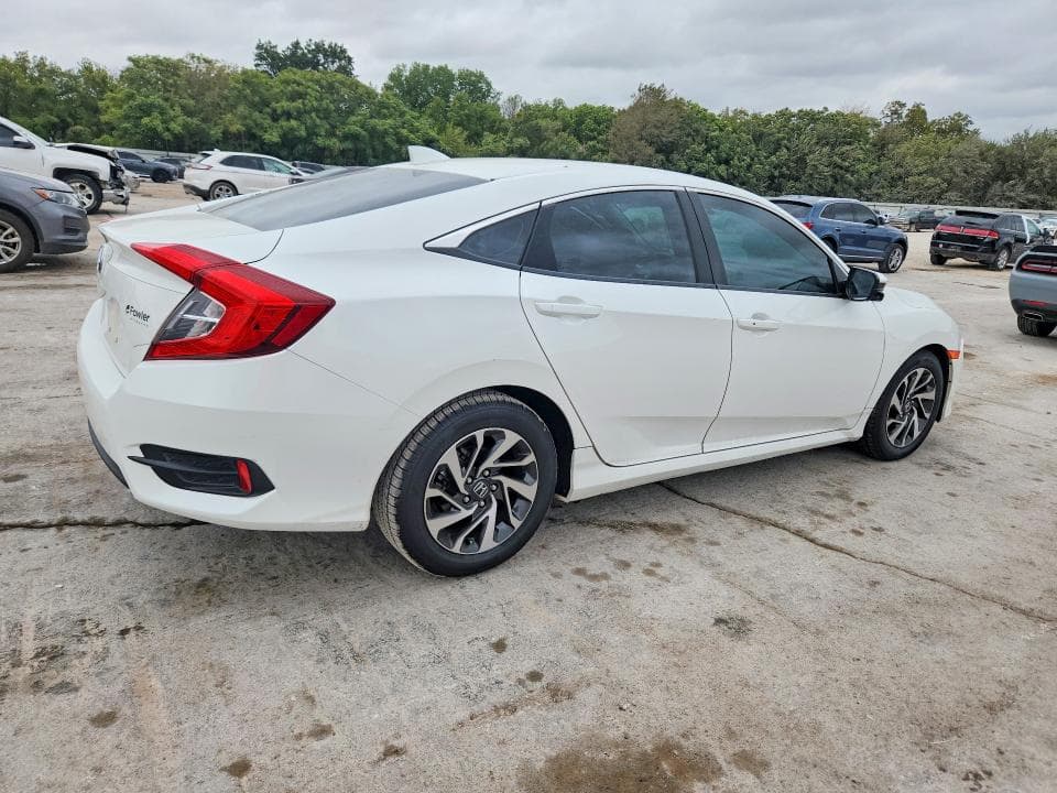 2017 HONDA CIVIC EX 3