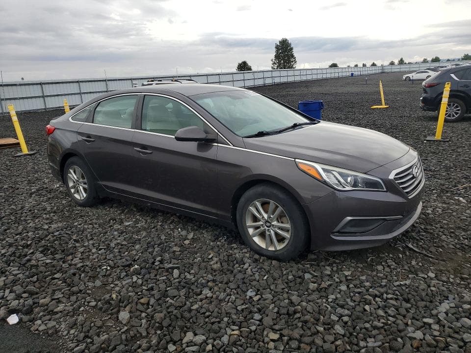 2017 HYUNDAI SONATA SE 4