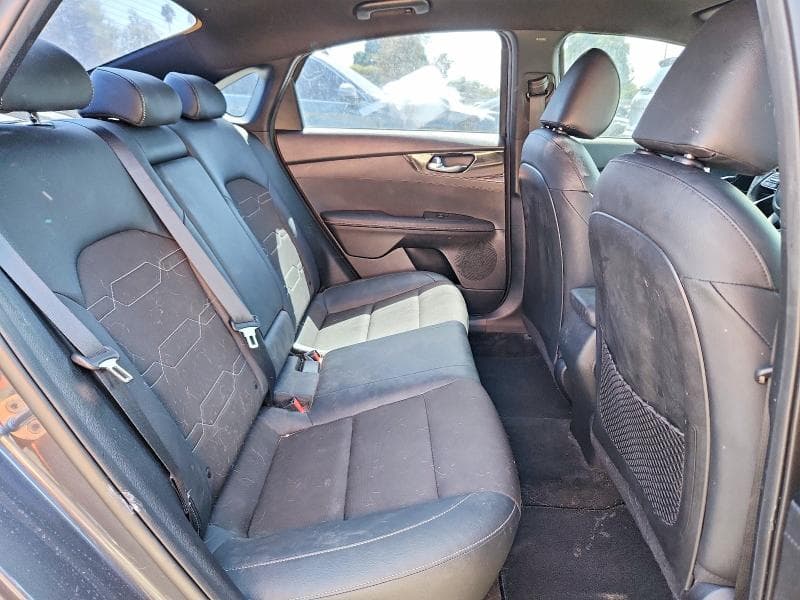 2022 KIA FORTE GT LINE 10