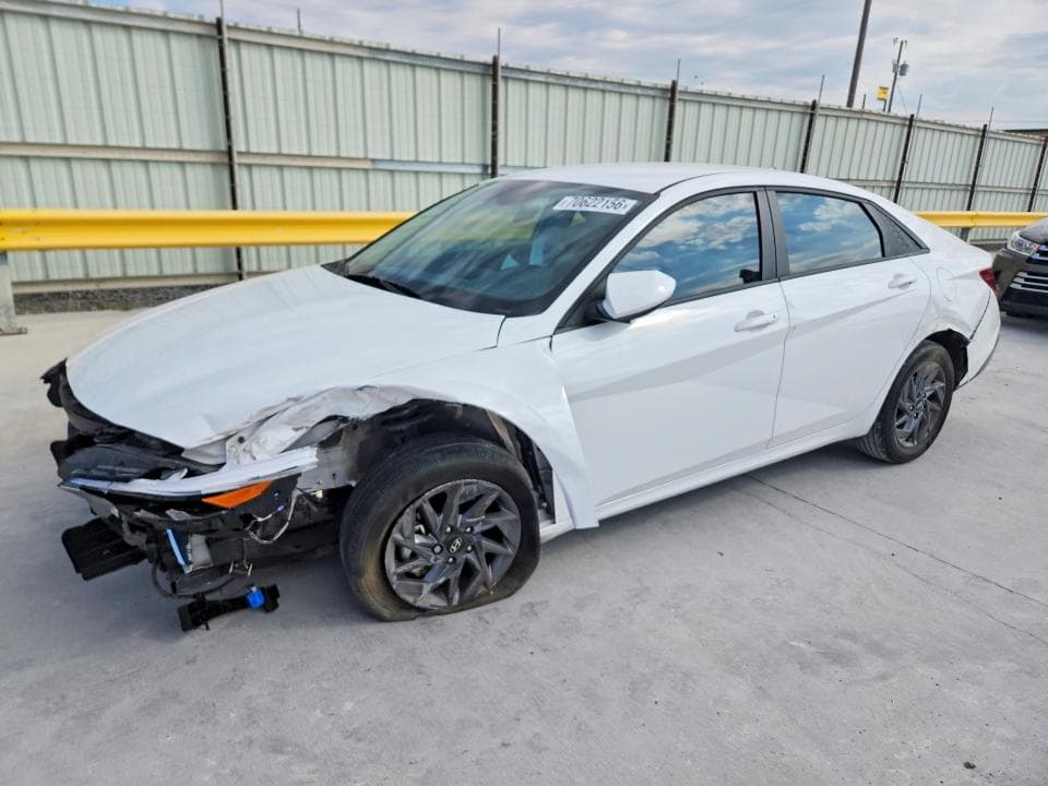 2024 HYUNDAI ELANTRA SEL - 1