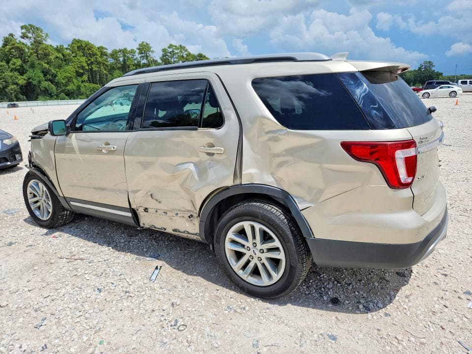 2017 FORD EXPLORER XLT 2