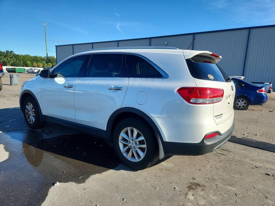 2017 KIA SORENTO LX 2