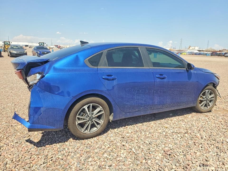 2022 KIA FORTE 3