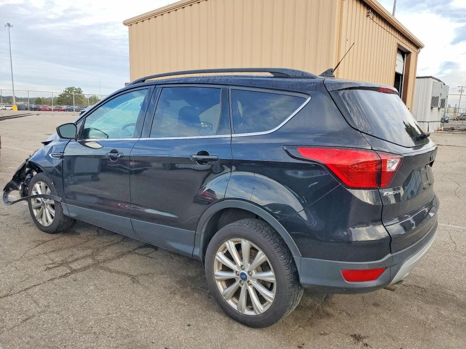 2019 FORD ESCAPE SEL 2