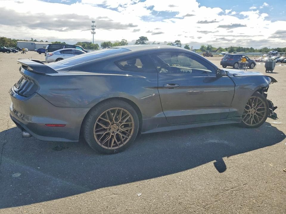 2018 FORD MUSTANG 3