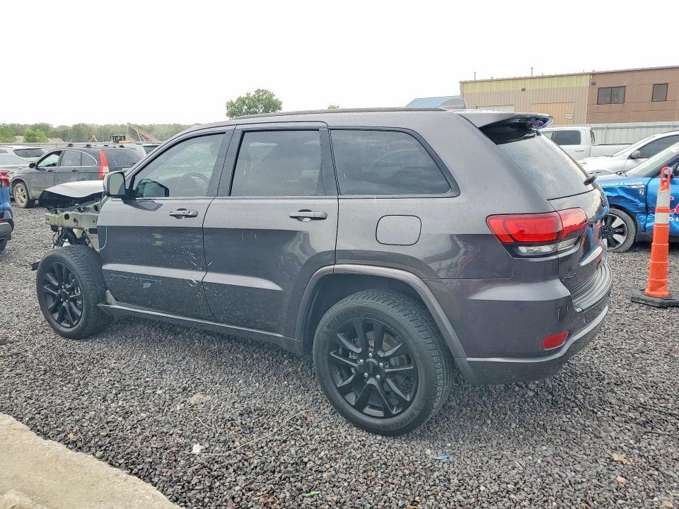 2018 JEEP GRAND CHEROKEE LAREDO 2