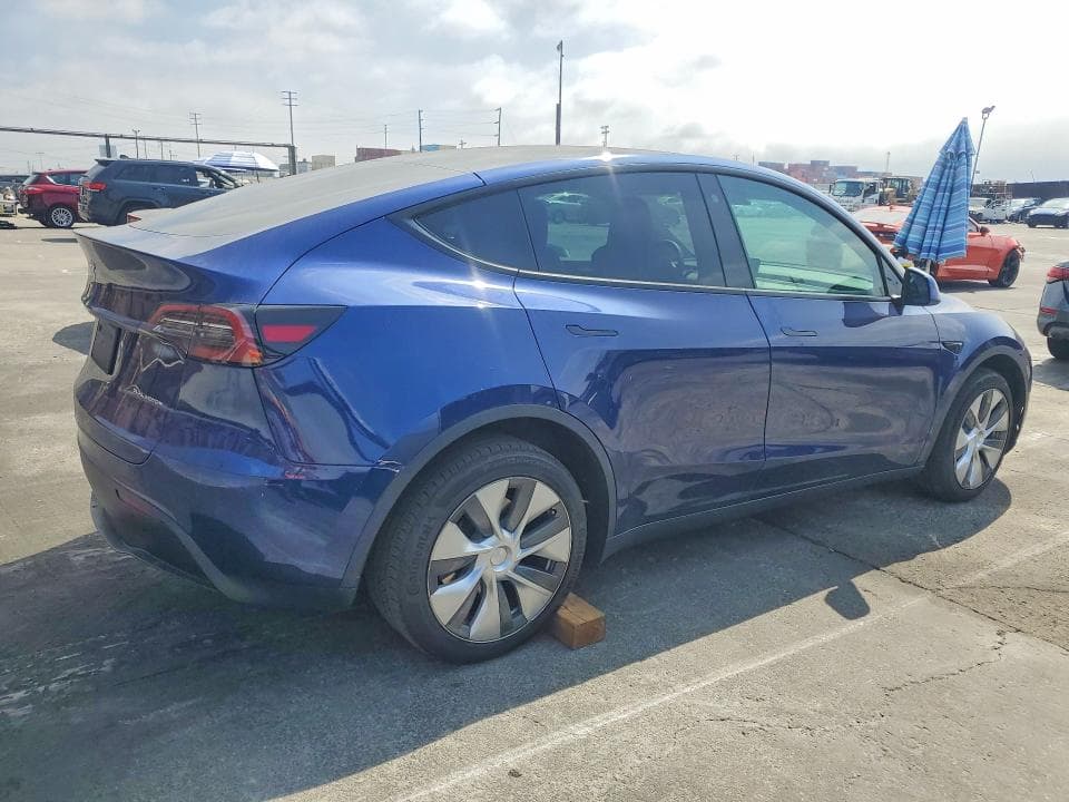 2023 TESLA MODEL Y 3