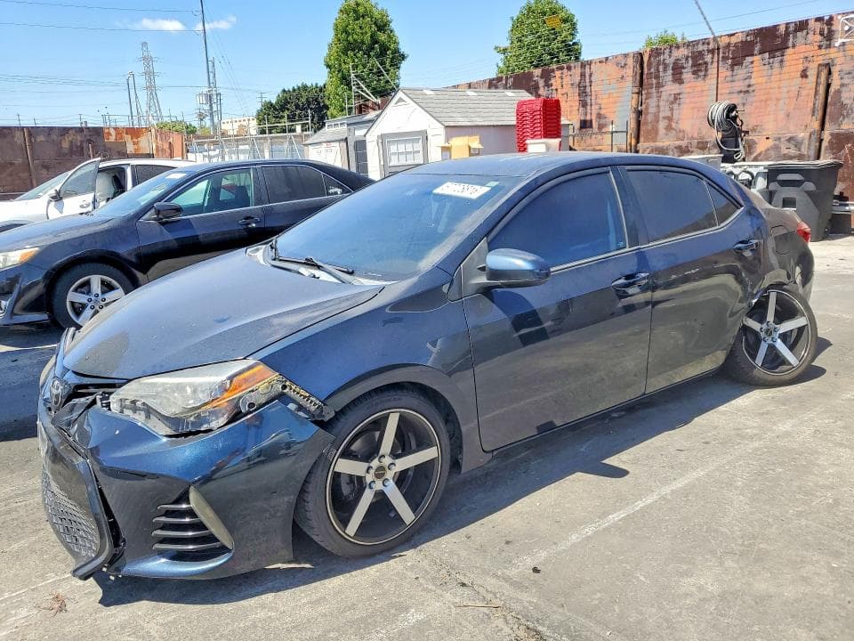 2017 TOYOTA COROLLA LE - 1
