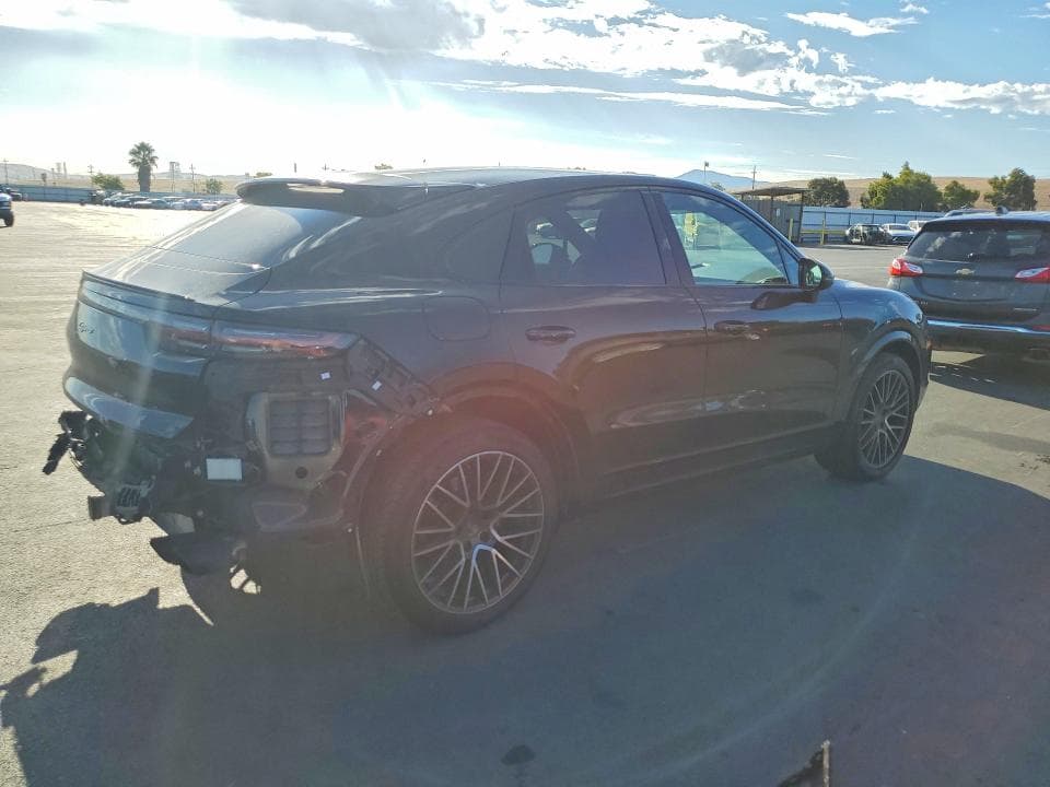 2021 PORSCHE CAYENNE COUPE 3