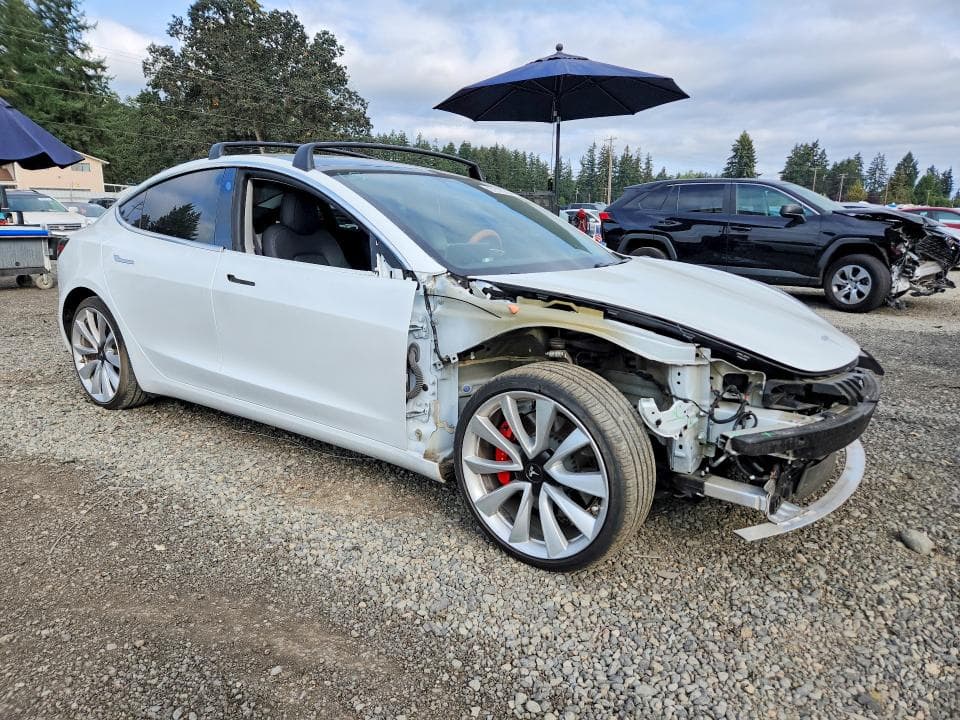 2019 TESLA MODEL 3 4