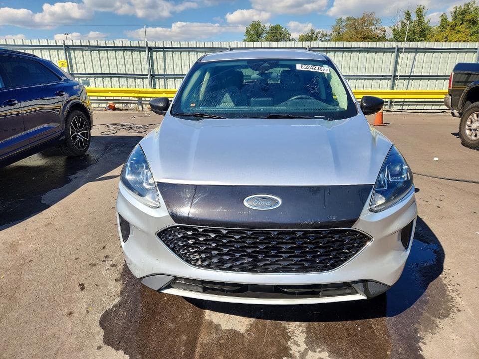 2020 FORD ESCAPE SE 5