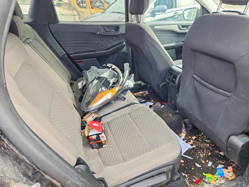 2022 FORD ESCAPE SE 11