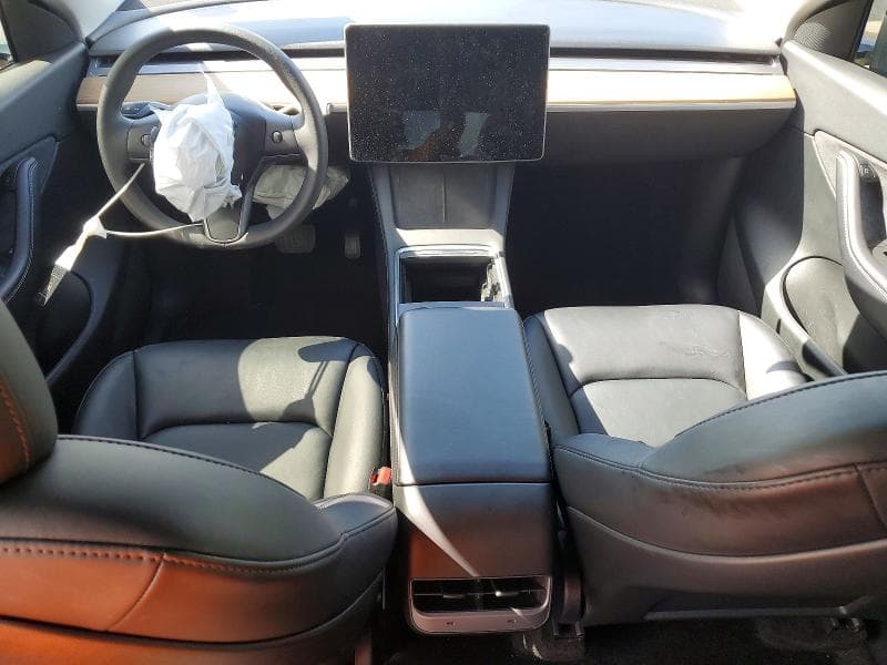 2022 TESLA MODEL Y 8