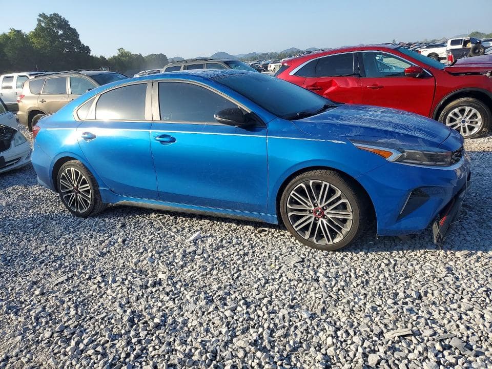 2022 KIA FORTE GT 4