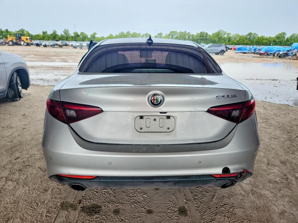 2017 ALFA ROMEO GIULIA 6