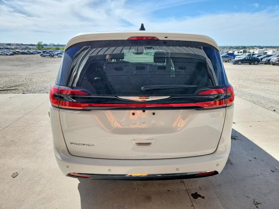 2026 CHRYSLER PACIFICA SELECT 6