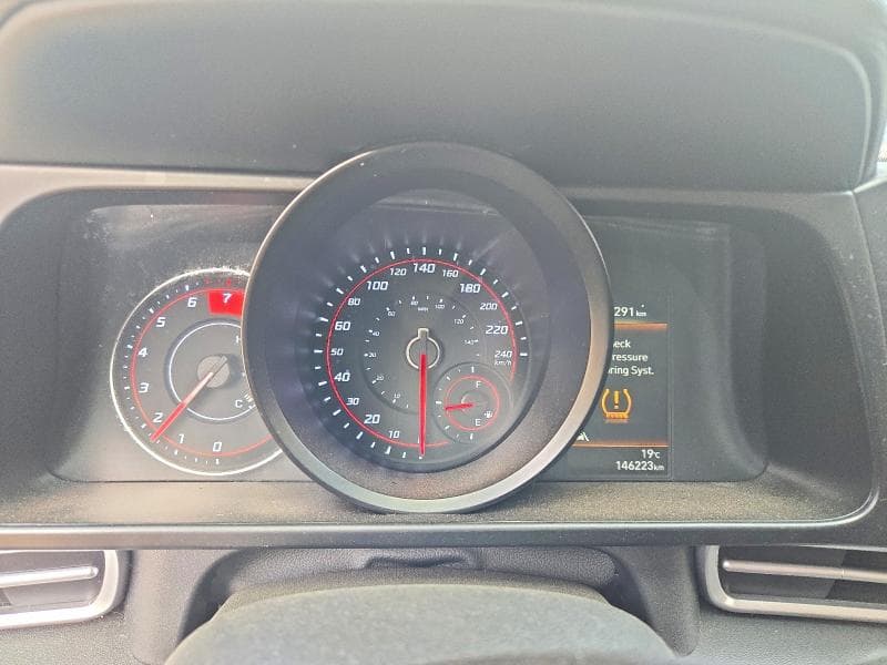 2022 HYUNDAI ELANTRA SEL 9